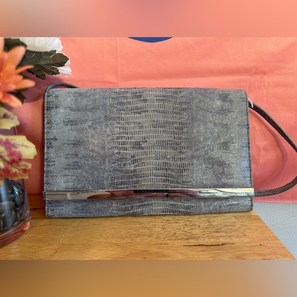 Michael Kors crocodile pattern purse grey in color good condition - Picture 4 of 7